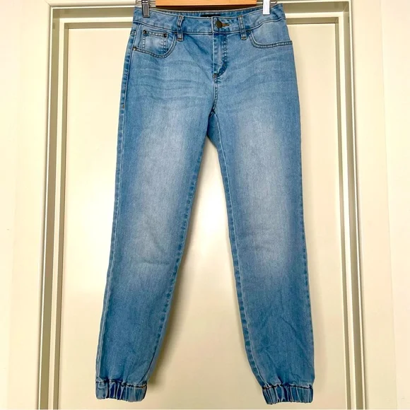 NWOT Sportsgirl Denim cuff Jeans 💙👖
Quality 🫰 - Picture 1 of 7